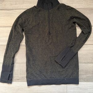 Lululemon half zip running shirt thumb holes